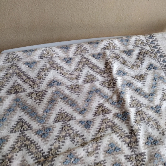 Pottery Barn Embroidered Chevron Aztec Print 16" X 26" Pillow Cover Zip-Up Case - Picture 5 of 6